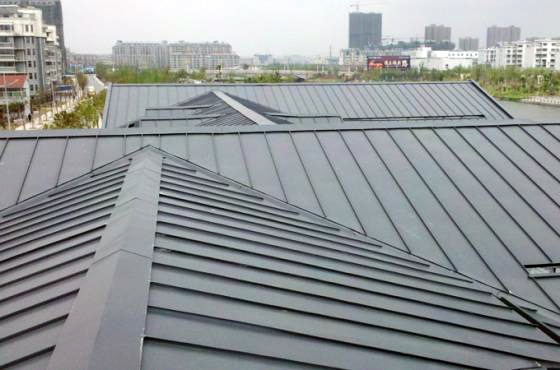 铝镁锰金属屋面板与彩钢板的对比